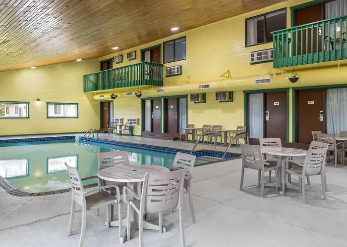 Baymont By Wyndham Duluth Spirit Mountain