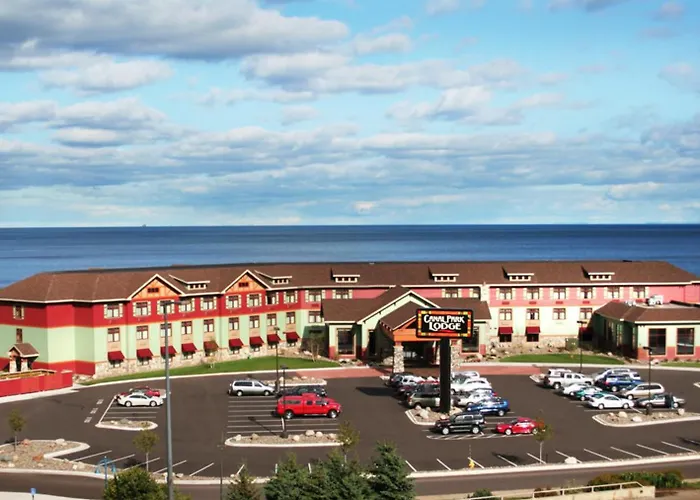 Canal Park Lodge